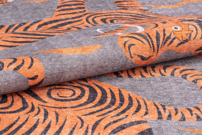 Conceptum Opus Chenille - Orange AL 320 Multicolor 150 x 230 cm Conceptum Opus Chenille - Orange AL 320 Multicolor 150 x 230 cm